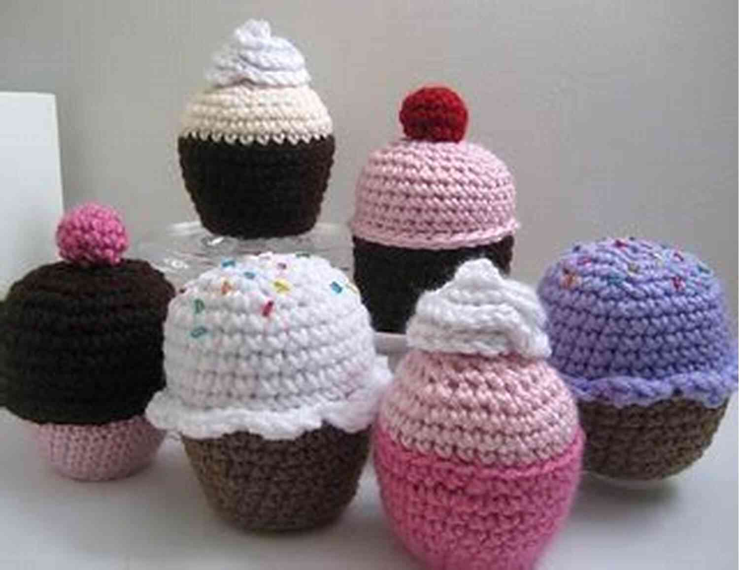 Cupcake Amigurumi Crochet Pattern By Amy Gaines Cupcake Crochet Pattern Amy Gaines