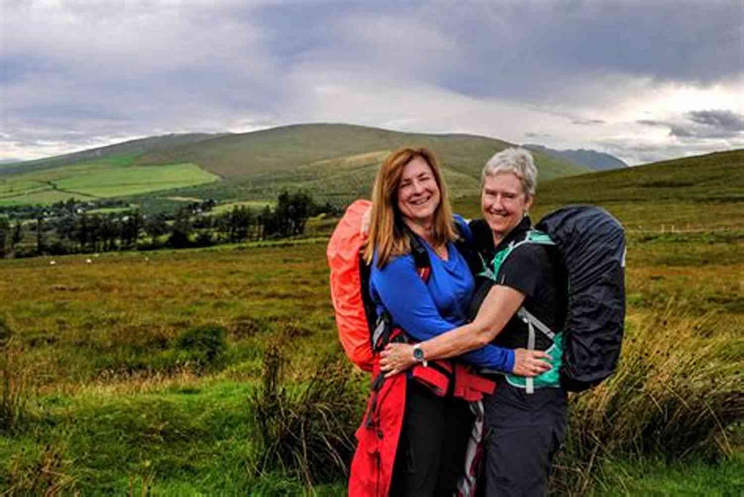Members Of The Nomadic Sisterhood Hiking Through Breathtaking Scenery Out Of Touch (The Nomadic Sisterhood: Travel Fiction For Women 2)