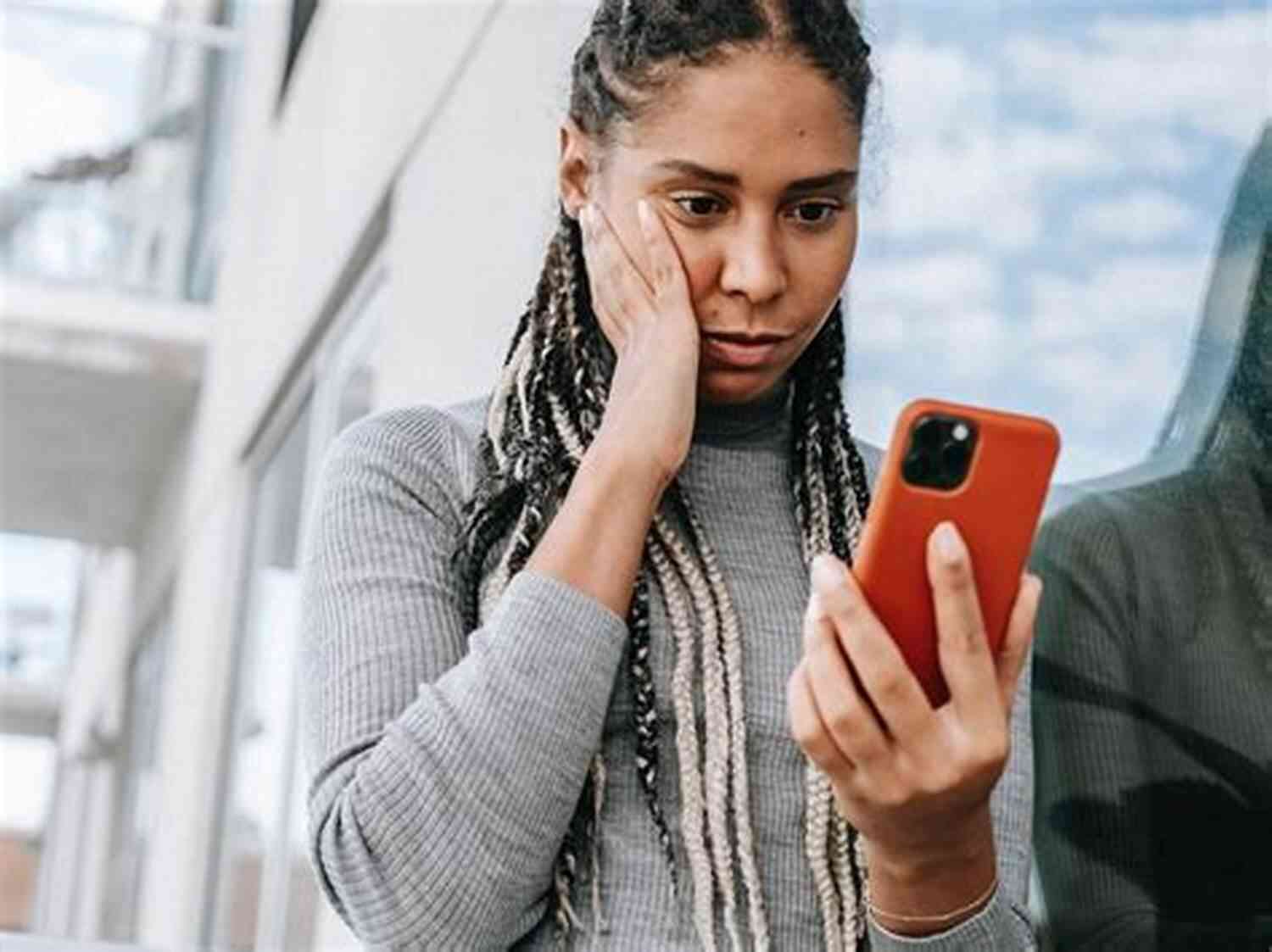 Overcoming Social Media Addiction A Person Standing Strong, Breaking Chains Social Media Addiction: Smash Your Socia Media Addiction: How To Overcome Your Social Media And Facebook Addiction For Life (Facebook Instagram Twitter Web Addiction Internet Addiction Vine)